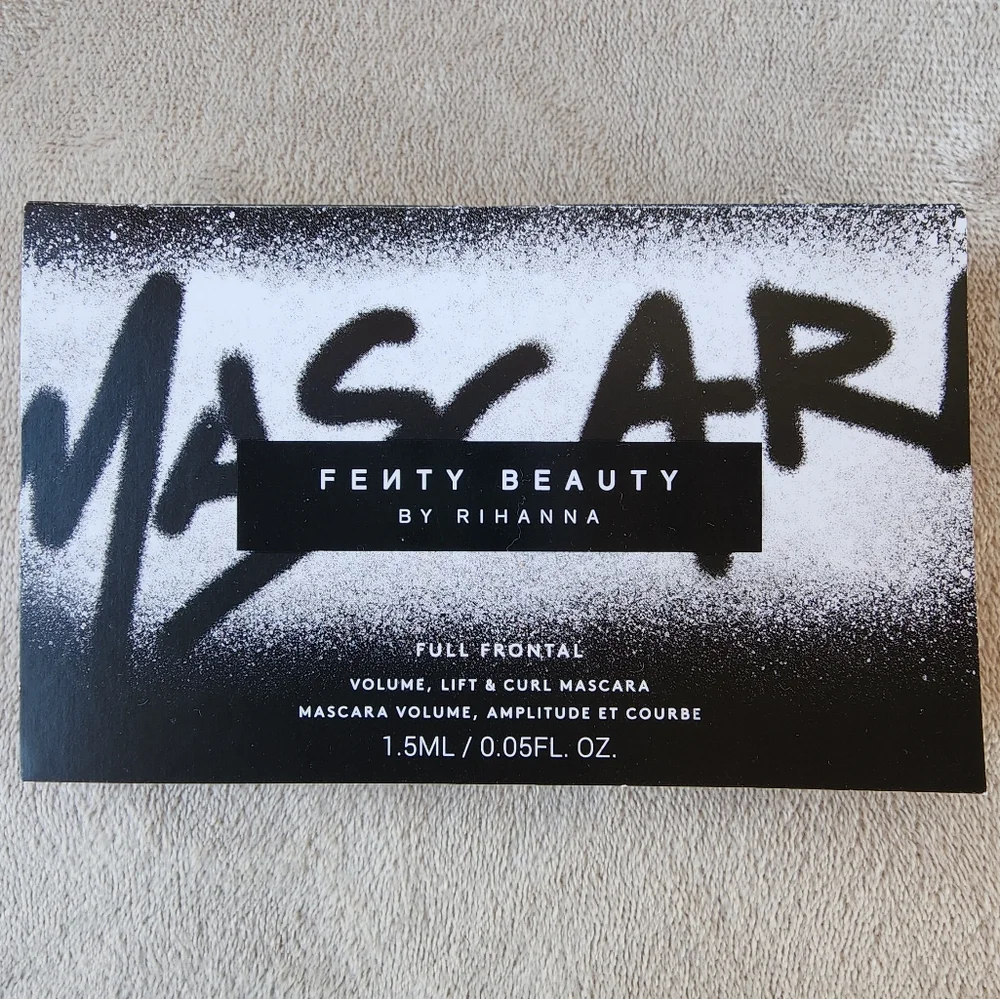 🤩FENTY BEAUTY Full Frontal Mascara